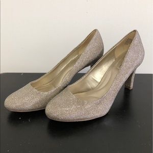 Sparkly pumps